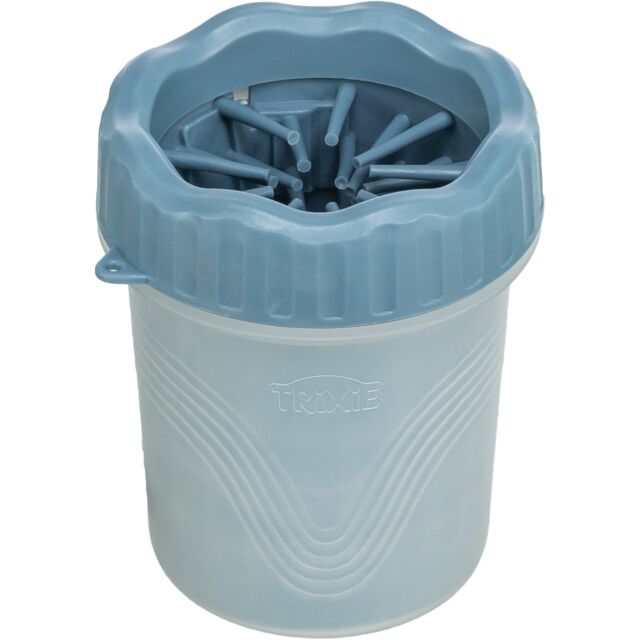 Paw cleaner for dogs with silicone bristles